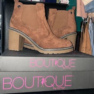 NWB Boutique by Corkys brown booties